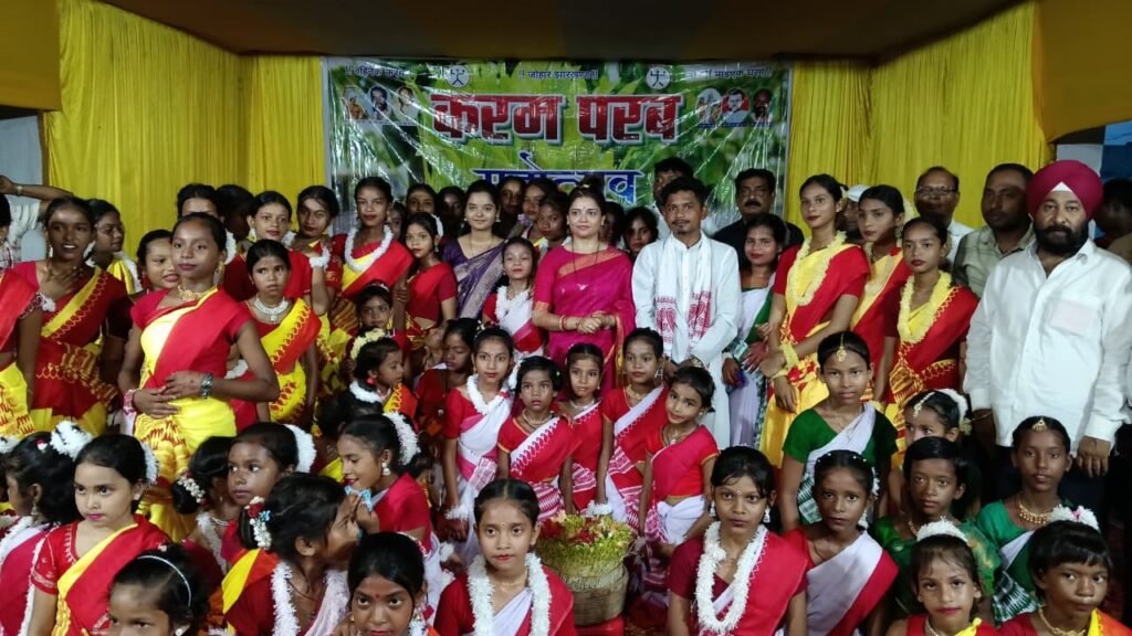केंदुआडीह बस्ती में करम पूजा महोत्सव, अनुपमा सिंह ने की क्षेत्रवासियों की सुख-समृद्धि की कामना