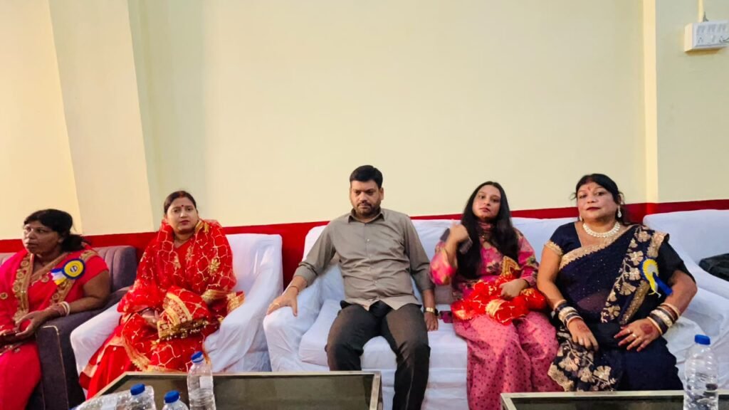 लोदना महा रक्षाकाली धाम पहुंचीं रागिनी सिंह और संजीव सिंह, मां के दरबार में की पूजा-अर्चना