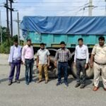 धनबाद में हाईवे पर अवैध पार्किंग के खिलाफ कार्रवाई, 75 वाहनों से 9 लाख जुर्माना