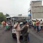 पाकुड़ में बस-ट्रक की आमने-सामने टक्कर, चालक समेत तीन घायल, एक की हालत गंभीर