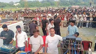 राजकीय शोक के बीच धनबाद में आर्यन केल्विन का कार्यक्रम, DJ और लाउडस्पीकर के इस्तेमाल पर रोक