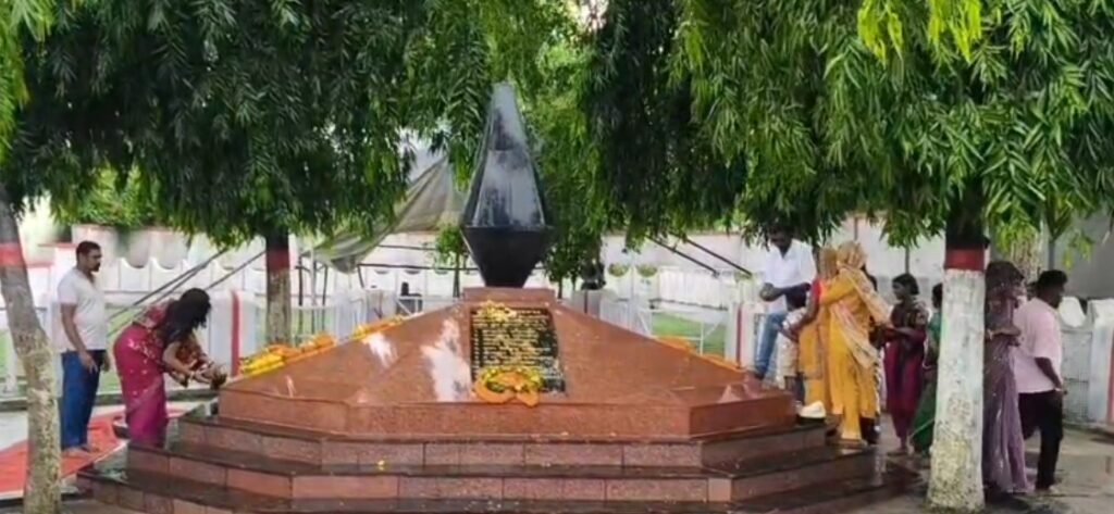 गजलीटांड़ खान हादसे की 32वीं बरसी पर शहीद श्रमिकों को श्रद्धांजलि, परिजनों की मांगों पर CMD ने दिया भरोसा