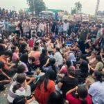 LPU Phagwara Protest: दुष्कर्म के दावे पर भड़के छात्र, NH-44 जाम के बाद पुलिस से झड़प