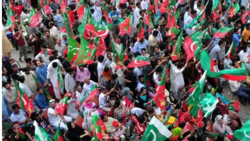 पाकिस्तान में PTI विधायक की गिरफ्तारी पर बवाल, चितराल में प्रदर्शन; 27 सितंबर को लॉन्ग मार्च