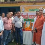 सिंदरी में कांग्रेस ने मनाई गांधी-शास्त्री जयंती, भाजपा सरकार के खिलाफ भी उठाई आवाज