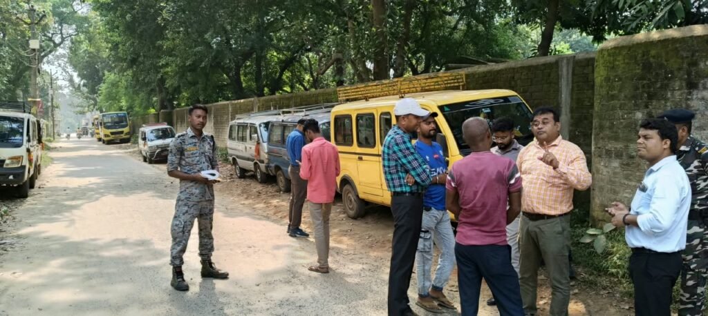 Dhanbad News: अवैध पार्किंग पर बड़ा एक्शन, 16 वाहनों पर 1.26 लाख का जुर्माना