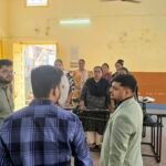 Dhanbad Voter List Revision: खालसा स्कूल के मतदान केंद्रों पर पहुंचे DC, BLO को सख्त निर्देश