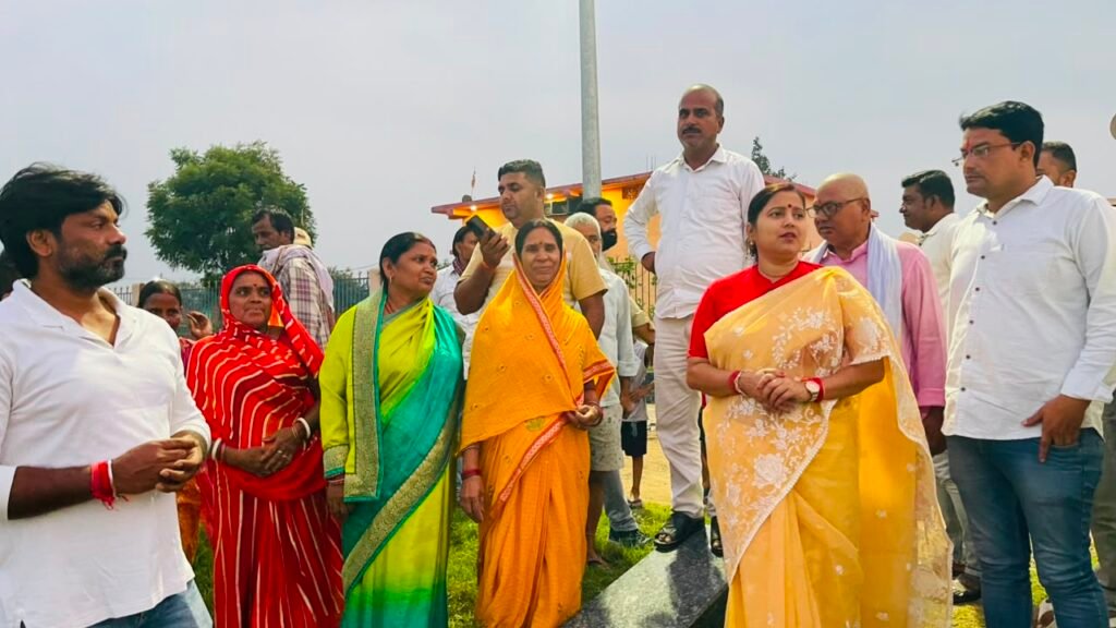 रागिनी सिंह का झरिया में औचक निरीक्षण, भागा समेत कई इलाकों की समस्याओं पर लिया जायजा