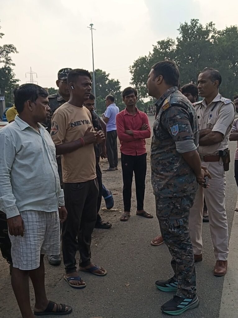 Dhanbad में ट्रैफिक नियम तोड़ने वालों पर कार्रवाई, 55 वाहनों पर 10 लाख का जुर्माना