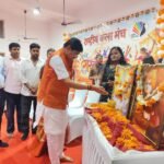 Dhanbad Garba Mahotsav 2026: विधायक राज सिन्हा ने किया उद्घाटन, गरबा-डांडिया की धुन पर झूमे युवा
