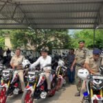 Dhanbad News: धनबाद पुलिस को मिलीं 45 नई बाइकें, दुर्गा पूजा में भीड़भाड़ वाले इलाकों पर रहेगी खास नजर