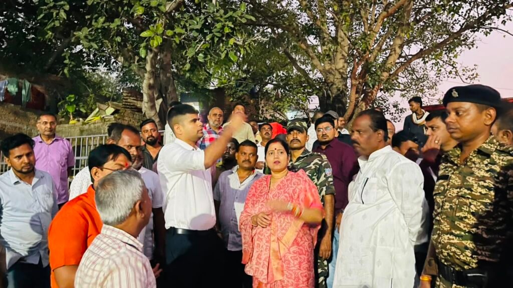 Dhanbad News: झरिया के राजा तालाब का जल्द होगा उद्घाटन, रागिनी सिंह ने लिया सौंदर्यीकरण कार्यों का जायजा