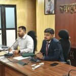 धनबाद में DMFT योजनाओं पर उपायुक्त आदित्य रंजन सख्त, काम शुरू नहीं करने वाली एजेंसियों के टेंडर होंगे रद्द
