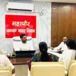 Dhanbad News: छठ घाटों के रास्तों के गड्ढे भरें, रोशनी और सफाई दुरुस्त करें: मेयर संजीव सिंह