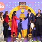जियो की लिस्टिंग से बदली कारोबारी दुनिया की तस्वीर, रिलायंस ने टाटा को पछाड़कर हासिल किया पहला स्थान