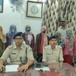 पश्चिमी सिंहभूम में जमीन विवाद में मां-बेटी की हत्या का खुलासा, शव जलाकर गुफा में दफनाने का आरोप; सात गिरफ्तार