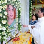 Hemant Soren News: मां रूपी सोरेन की याद में हेमंत सोरेन ने निभाई पारंपरिक रस्म, नेमरा में परिवार रहा मौजूद