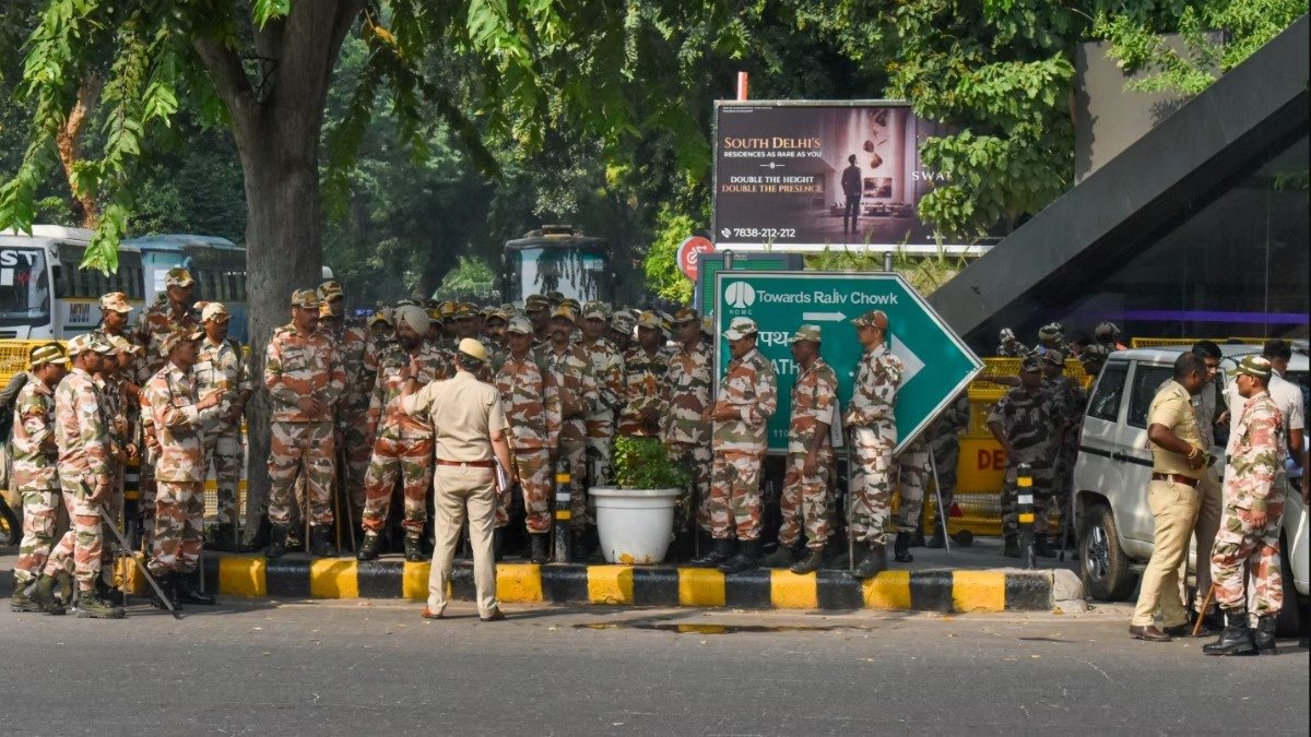 Delhi News: CJP प्रदर्शन को लेकर दिल्ली में कड़ी सुरक्षा, मेट्रो से ट्रेनों तक अलर्ट