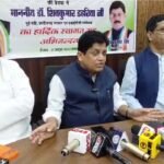 धनबाद में कांग्रेस की बैठक, डॉ. शिवकुमार डहरिया ने चुनाव आयोग पर लगाए वोट चोरी के आरोप