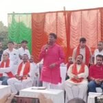 धनबाद बरमूड़ी खटाल में विस्थापितों के समर्थन में सांसद ढुलू महतो की सभा, बोले- किसी कीमत पर उजड़ने नहीं देंगे