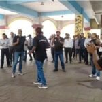 Dhanbad News: धनबाद स्टेशन पर रेलवे सतर्कता विभाग का जागरूकता अभियान, नौकरी और टिकट के नाम पर ठगी से बचने की अपील