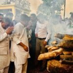 Rupi Soren Funeral: नेमरा में पंचतत्व में विलीन हुईं रूपी सोरेन, CM हेमंत सोरेन ने दी मुखाग्नि